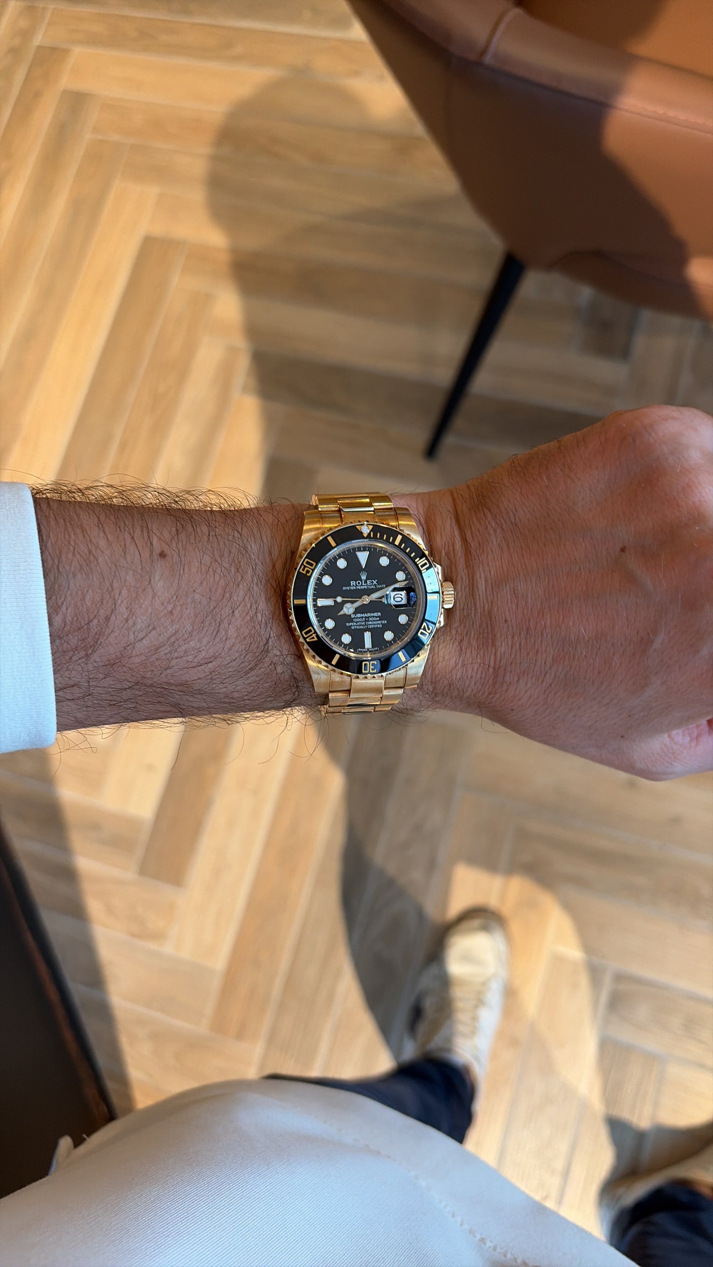 SUBMARINER DATE YELLOW GOLD
